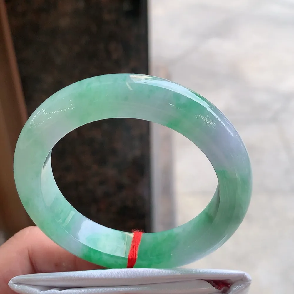 正圈冰阳绿淡淡紫 无瑕 尺寸:53.7/12.8/10.1 色好