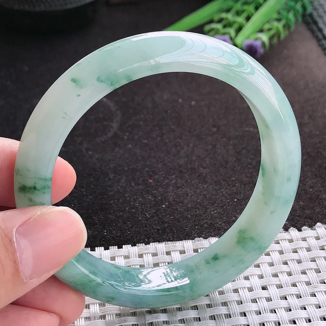 天然A货翡翠57.5/12.8/8.5老坑精美冰润飘花带紫手镯宽边玉镯女款