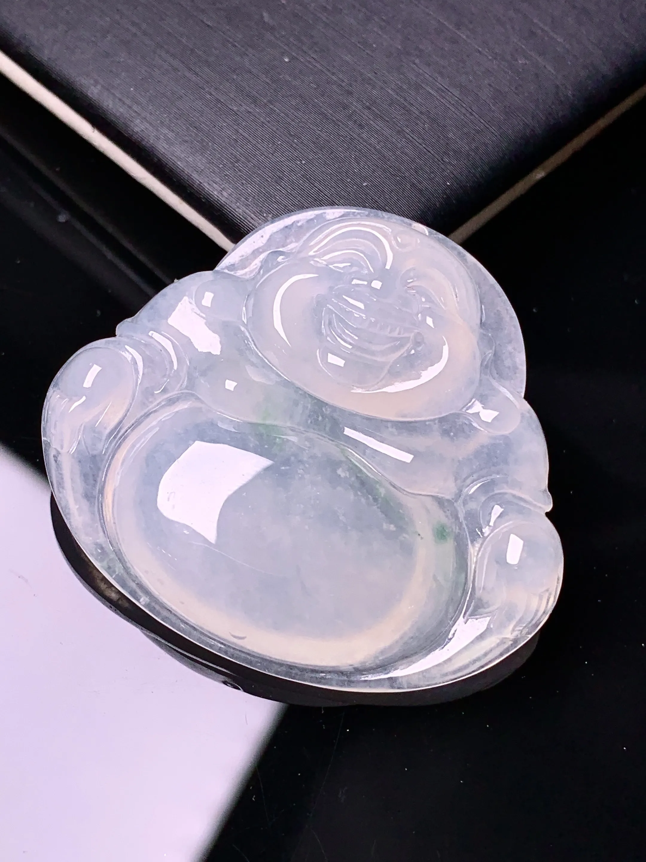 冰种佛公吊坠 玉质细腻 色泽清新艳丽 整体尺寸32.8*37.2*6.2