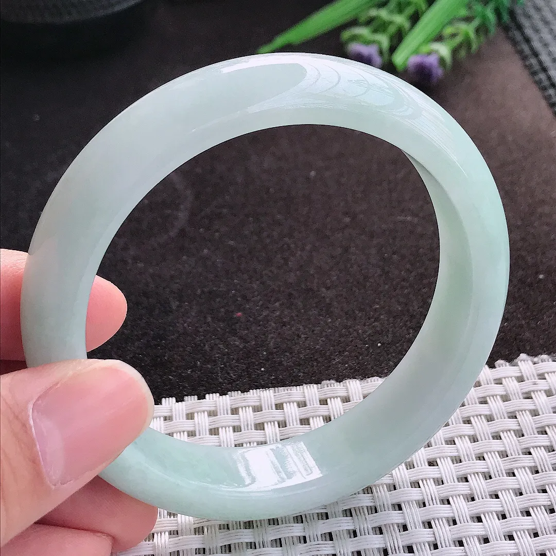 天然A货翡翠59.8/14.3/8.5老坑秀气冰润晴底色手镯宽边玉镯