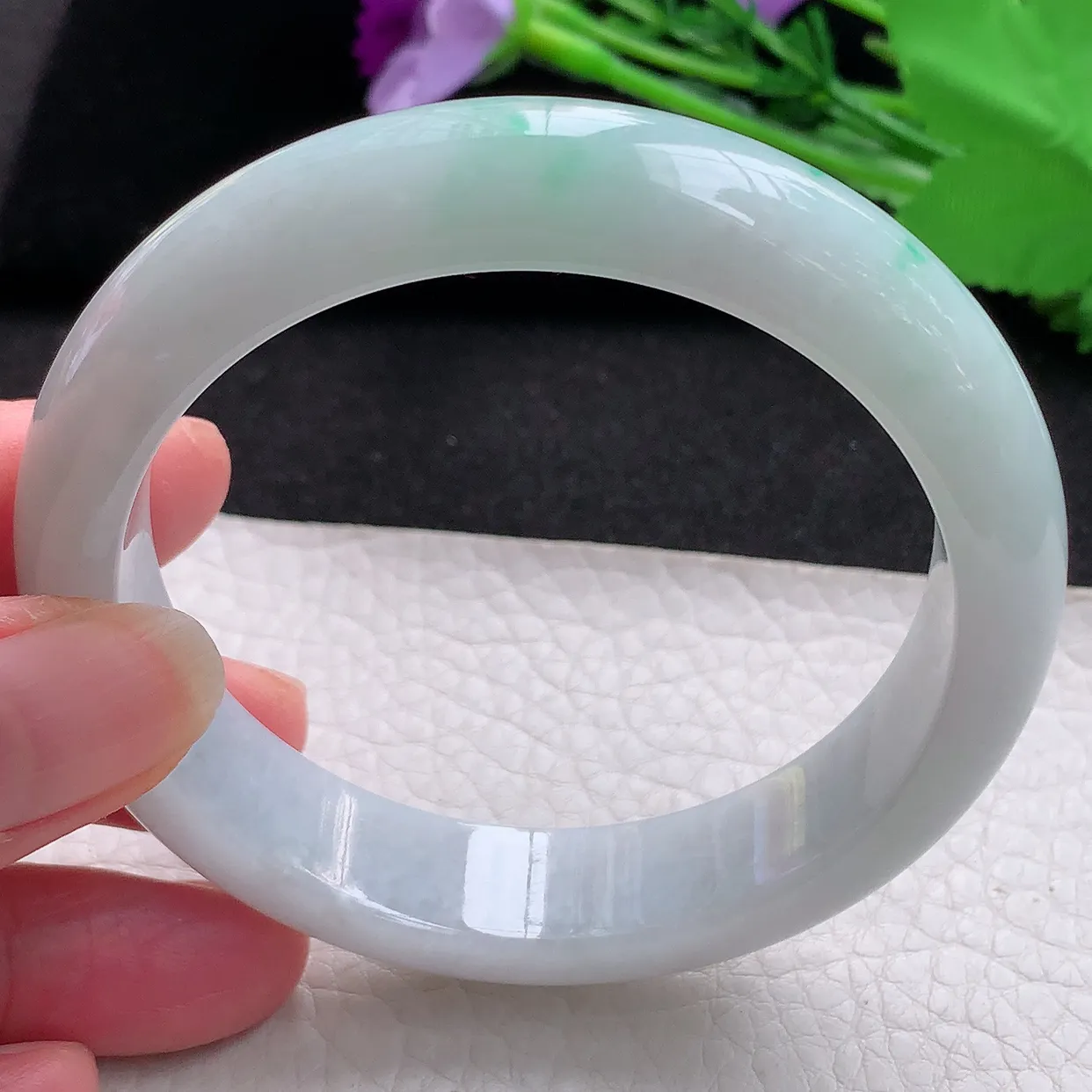 ll自然光58*14*8.5平安镯 天然缅甸翡翠a货飘绿宽边玉镯子 玉手环