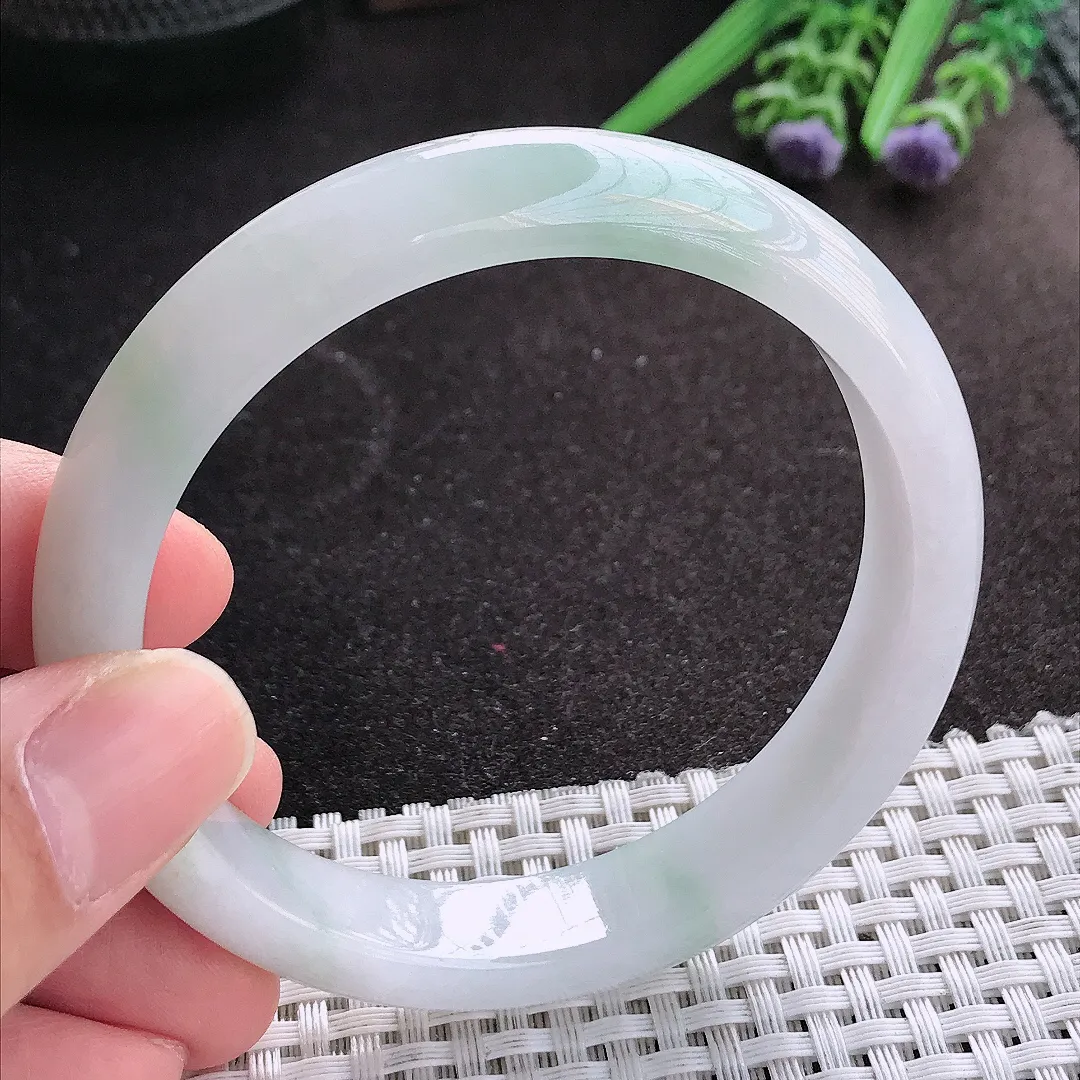 天然A货翡翠58.5/12/7.8老坑秀气油润飘花手镯宽边玉镯