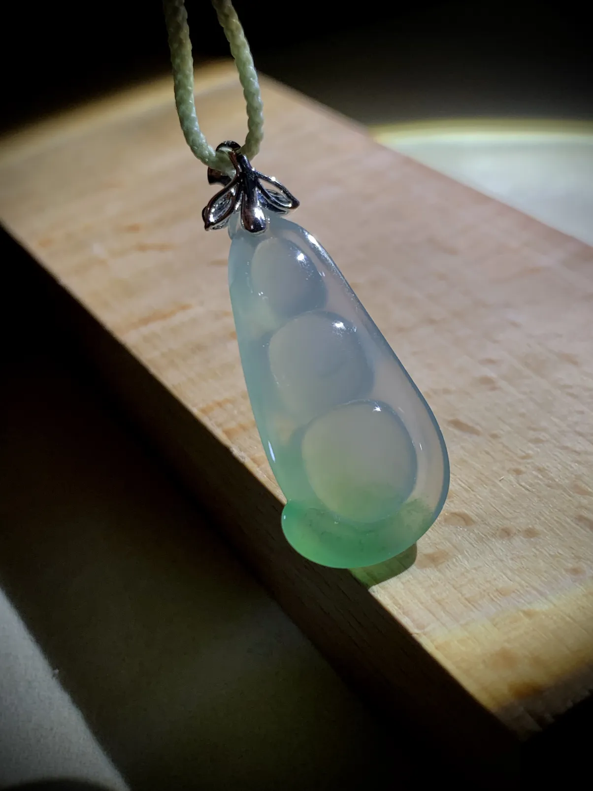 四季平安豆子，37-裸石31-14.2-6mm，
18K金，南非钻，4.53g，