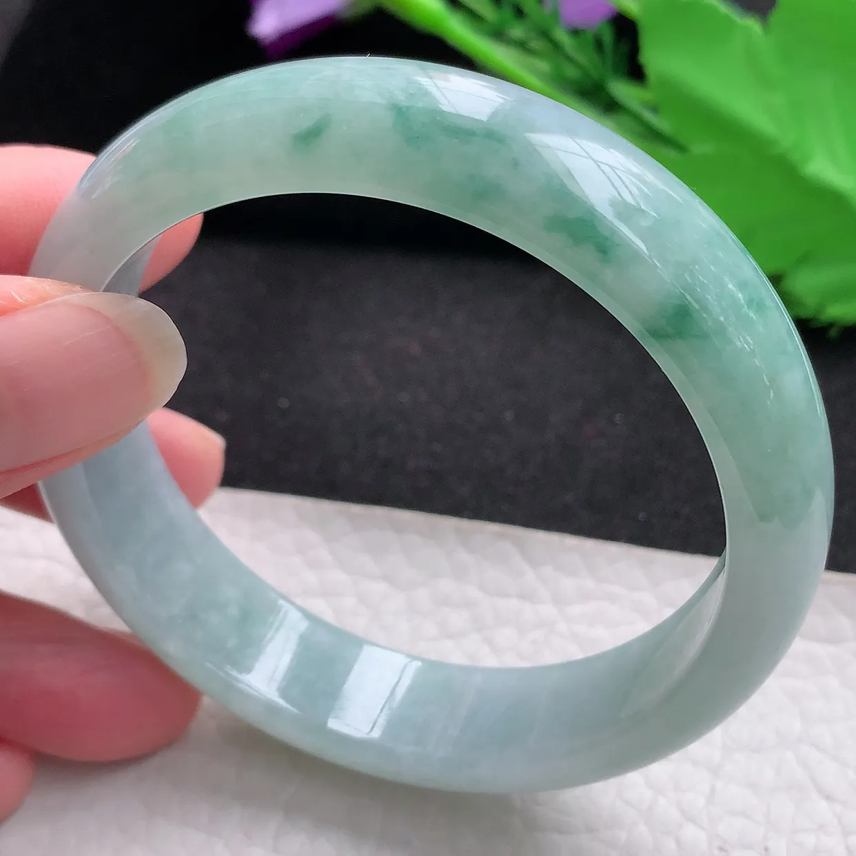 js自然光58*14*7.5平安镯 缅甸翡翠a货水润飘花宽边玉手镯玉手环