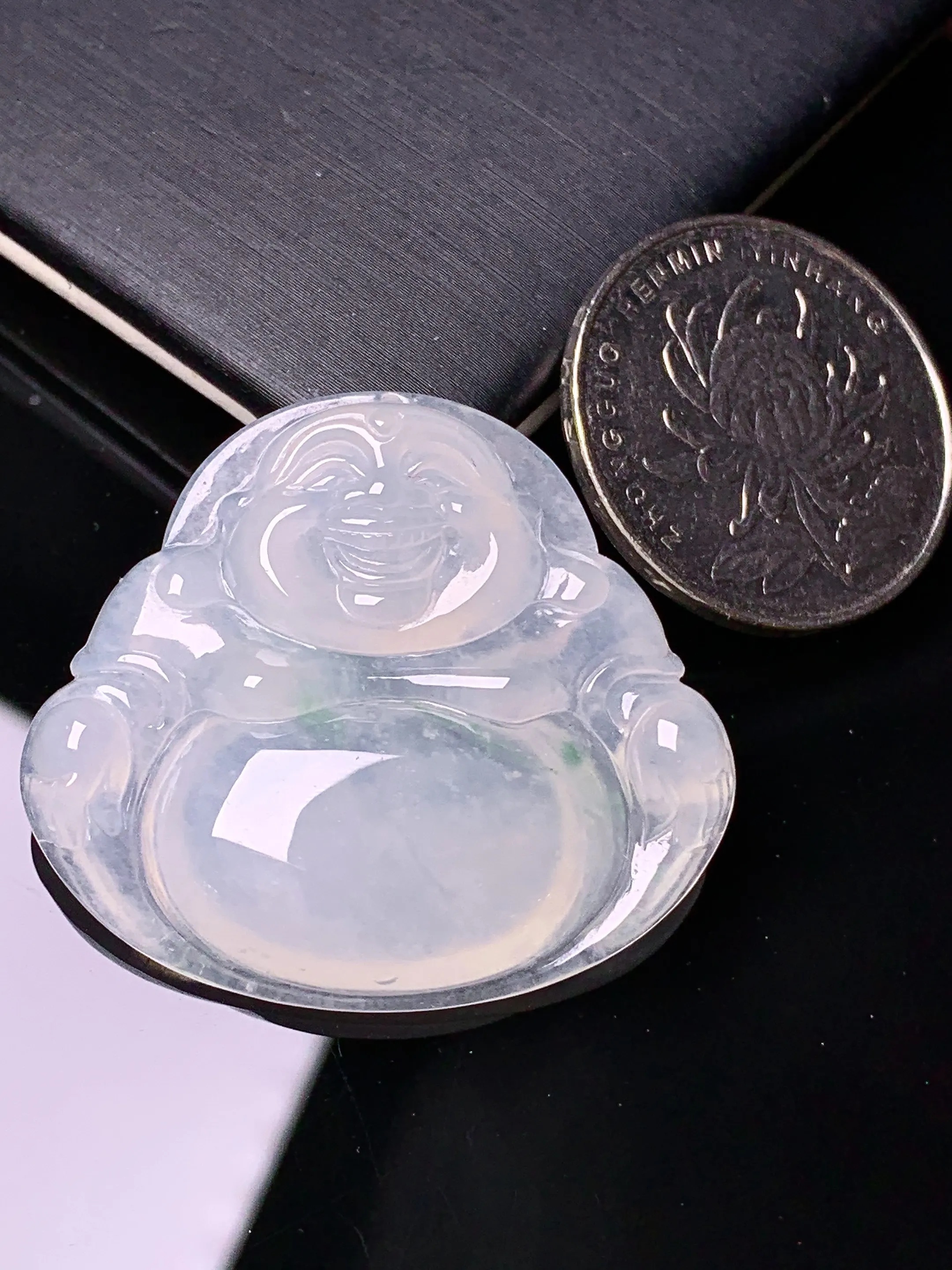 冰种佛公吊坠 玉质细腻 色泽清新艳丽 整体尺寸32.8*37.2*6.2