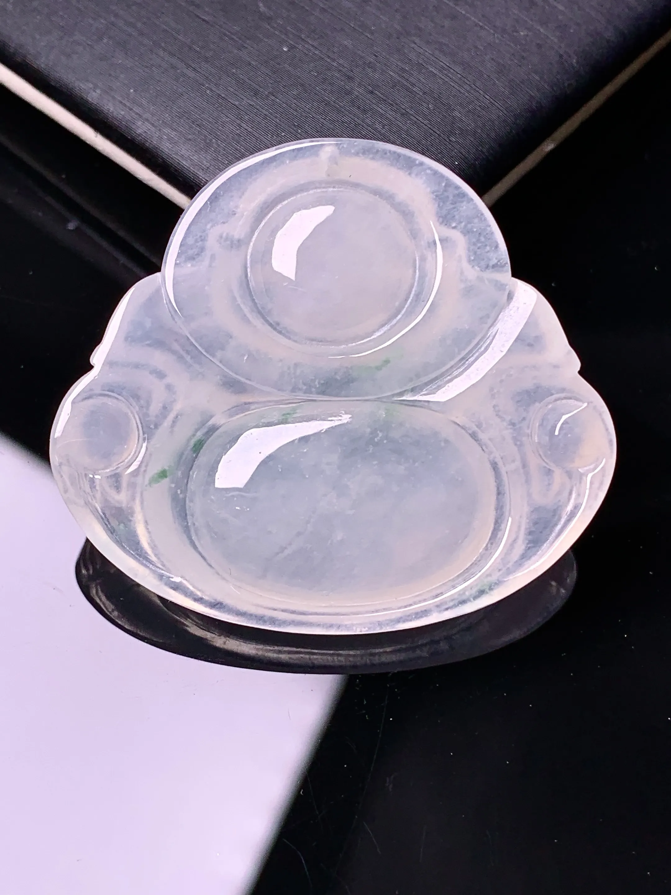 冰种佛公吊坠 玉质细腻 色泽清新艳丽 整体尺寸32.8*37.2*6.2