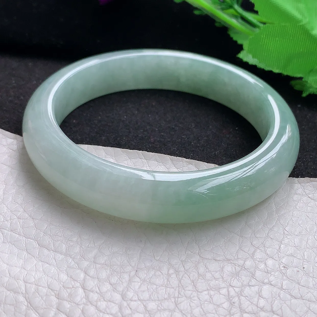 z大圈口60*12.7*8.8平安镯 缅甸翡翠A货晴绿宽边玉手镯玉手环