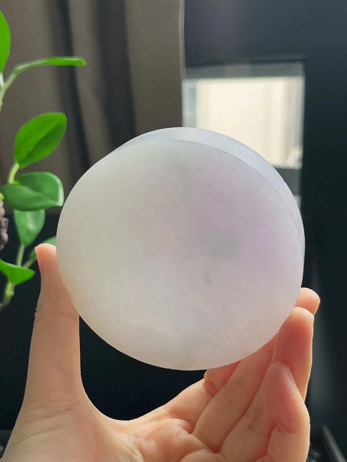 翡翠淡春彩镯饼，⭕️正圈最大做64，圆条最大做60