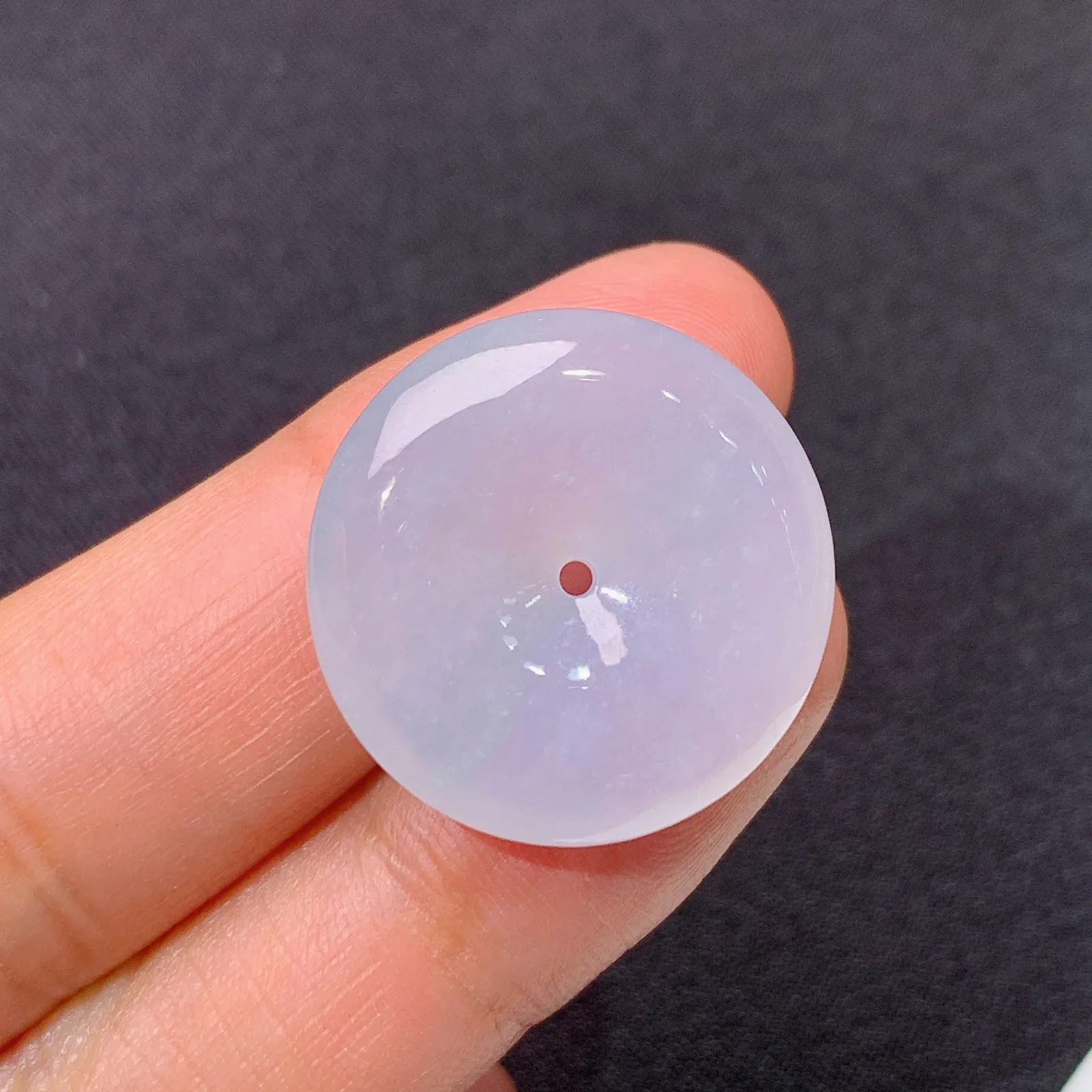 淡紫罗兰平安扣，冰润鲜艳，玉质细腻，种水足，001 尺寸22.7*5.6