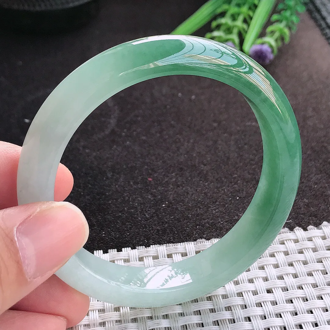 天然A货翡翠55.5/11.8/8.1老坑冰润起胶半山半水手镯油绿宽边玉镯