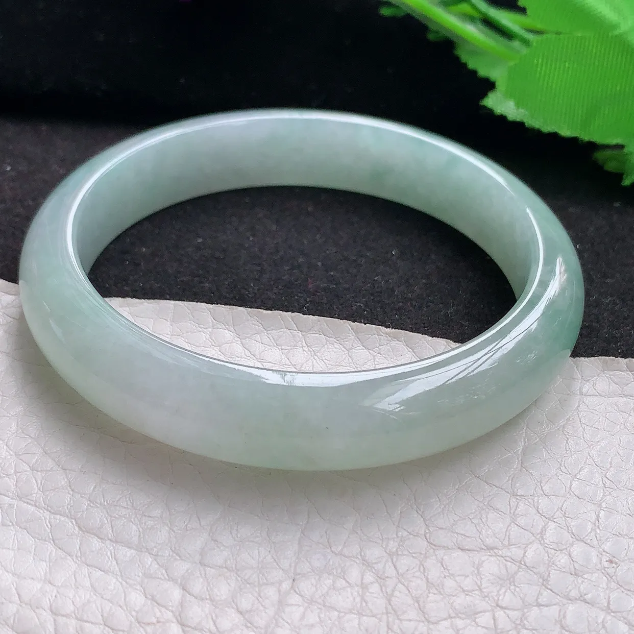 js自然光58*11.8*7.5平安镯 缅甸翡翠a货冰绿水灵宽边玉手镯玉手环