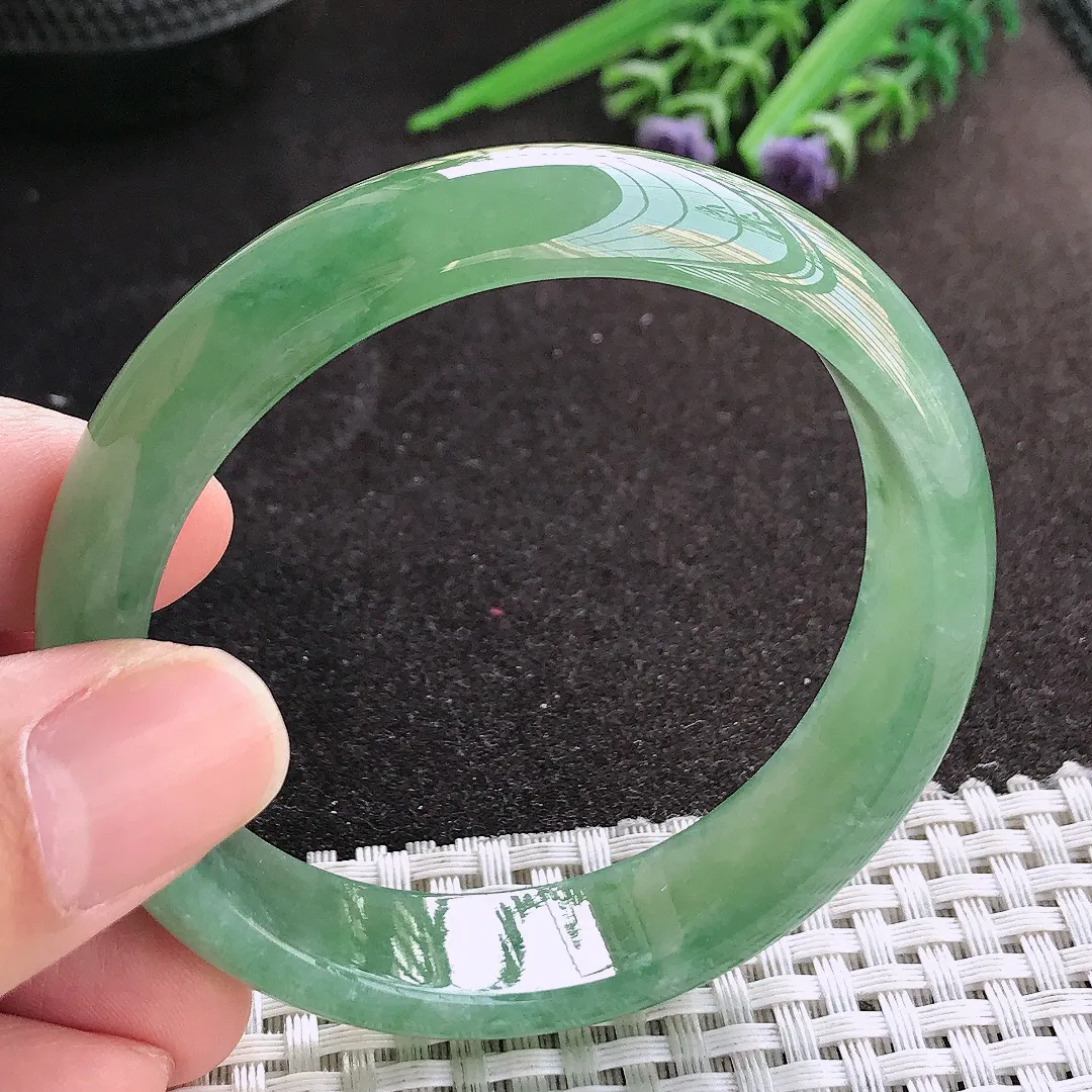 天然A货翡翠55/14.1/7老坑冰胶果冻冰晴满绿手镯宽边玉镯