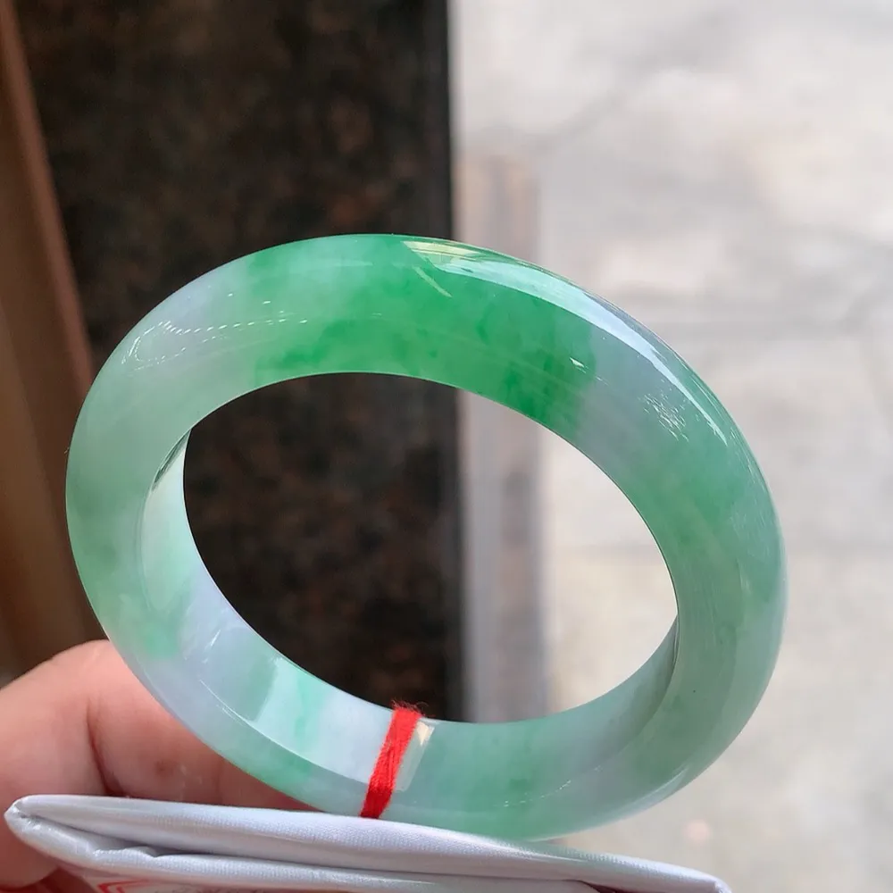 正圈冰阳绿淡淡紫 无瑕 尺寸:53.7/12.8/10.1 色好