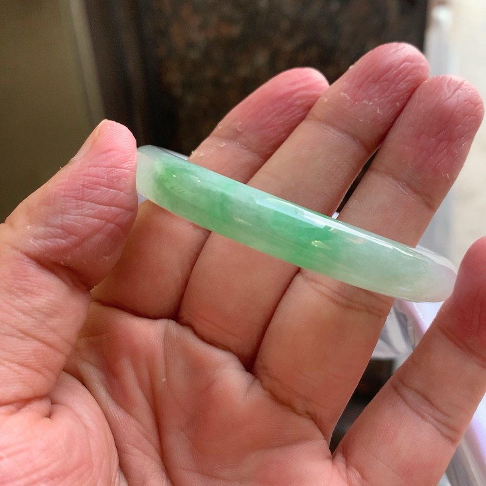 圆条高冰绿 无瑕 尺寸:52.2/9.3 种色兼备