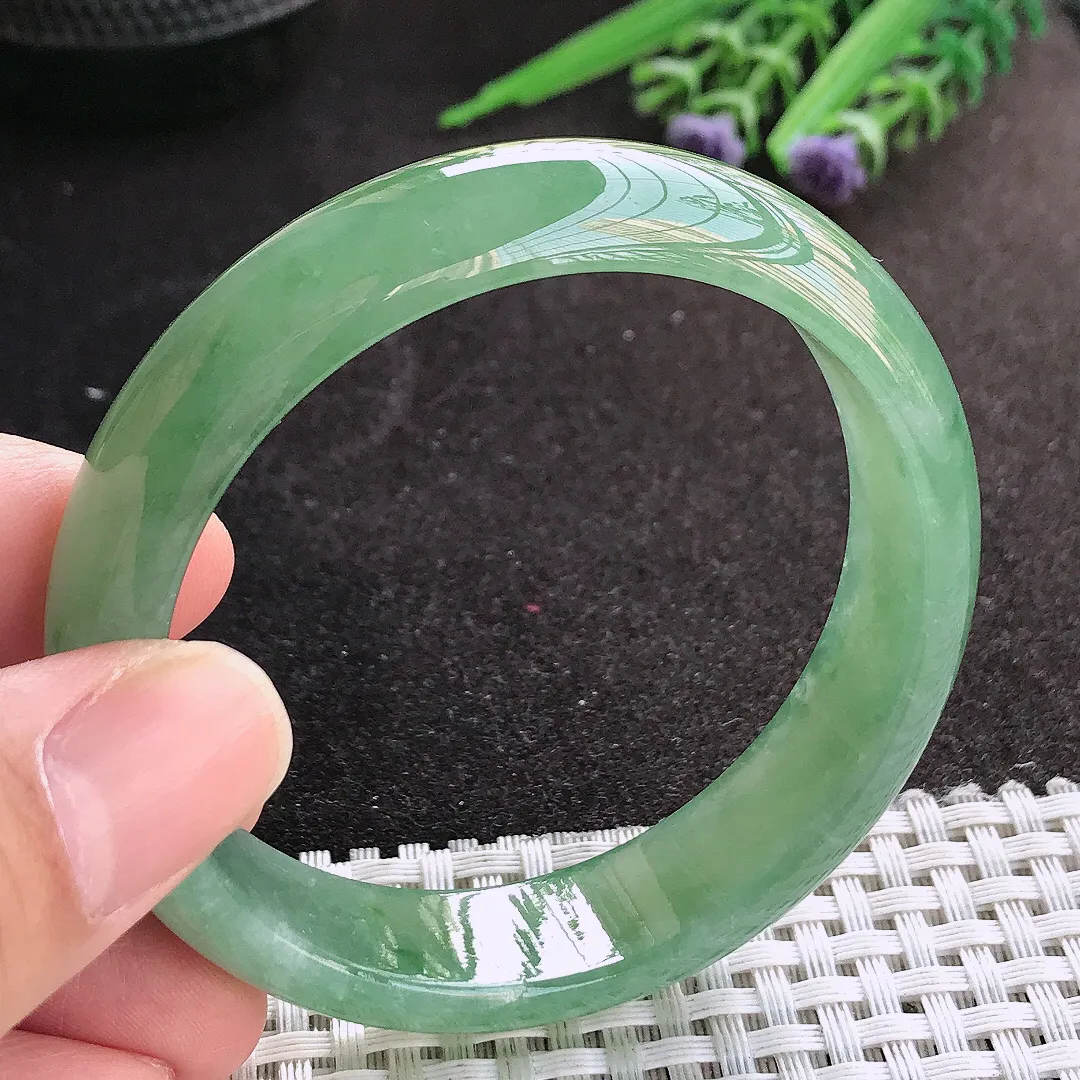 天然A货翡翠55/14.1/7老坑冰胶果冻冰晴满绿手镯宽边玉镯