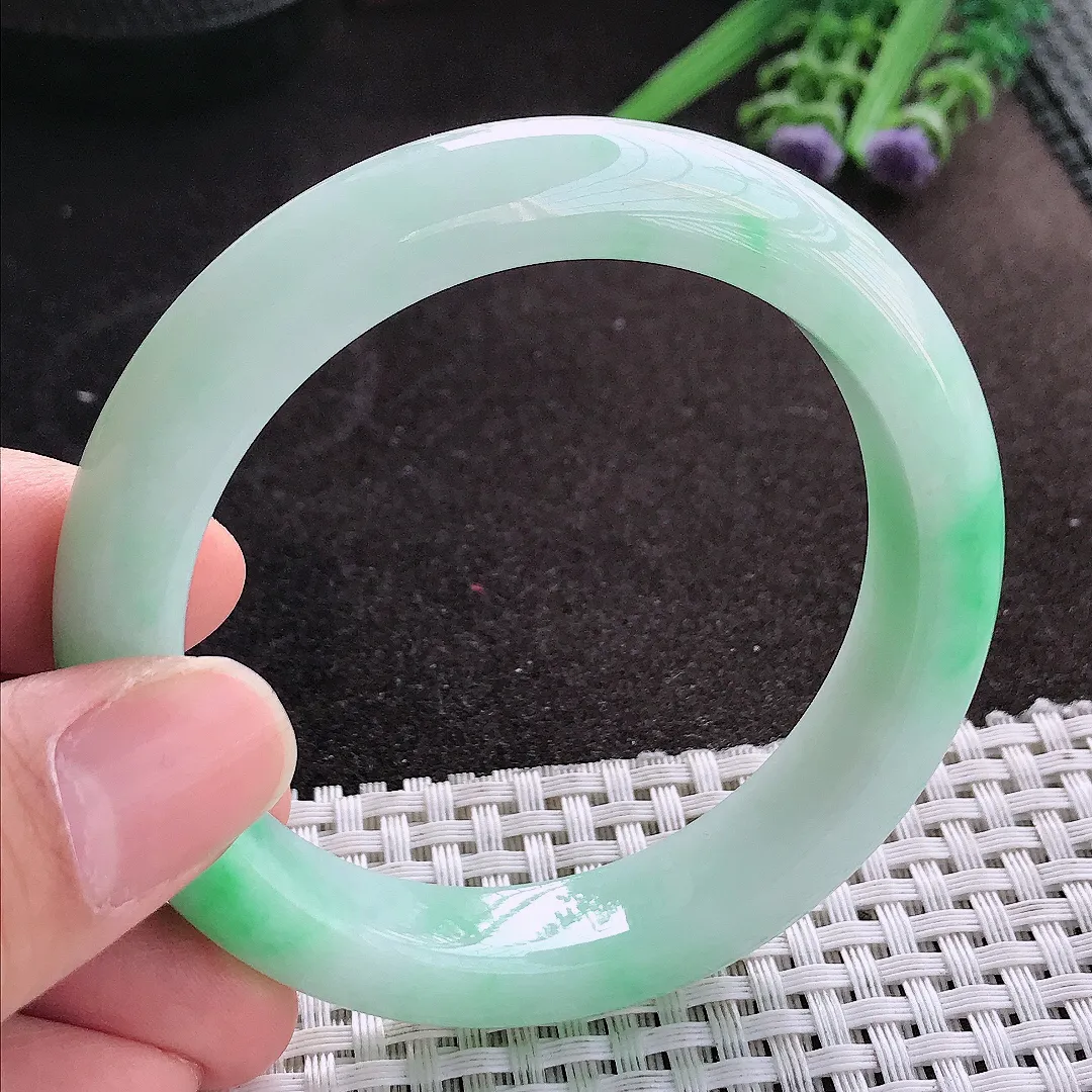 天然A货翡翠55.5/12.3/9老坑冰润水灵飘阳绿手镯宽边玉镯