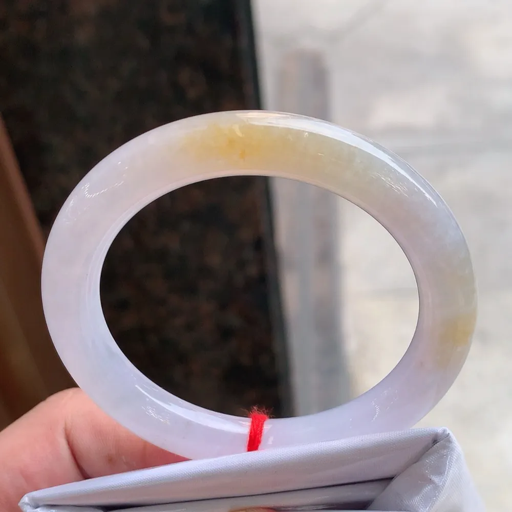 圆条冰黄翡 无瑕 尺寸:52.8/8.9 超值