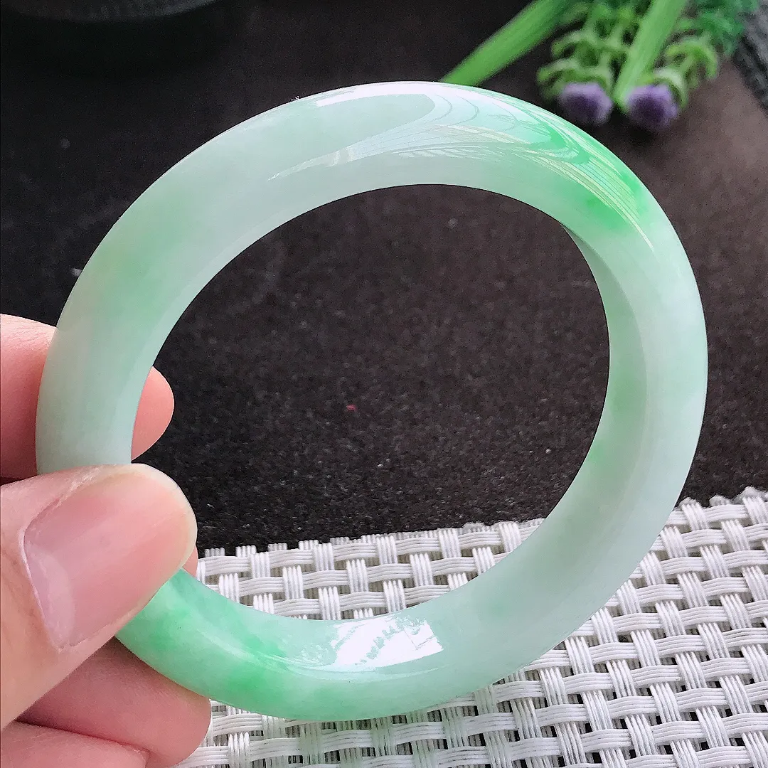 天然A货翡翠55.5/12.3/9老坑冰润水灵飘阳绿手镯宽边玉镯