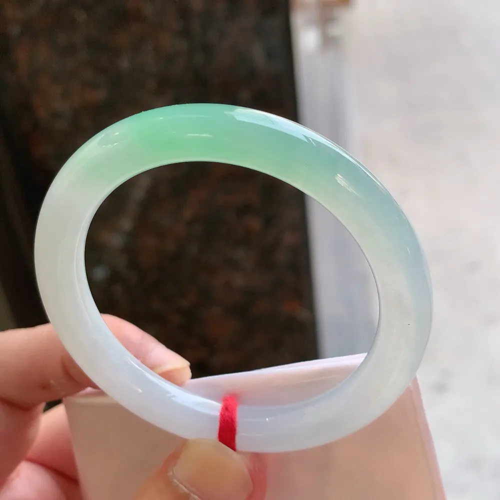 圆条冰阳绿 微细纹 尺寸:51.2/8.4 种色兼备