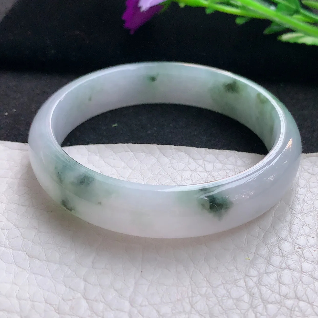 xx自然光54*12.6*6.6平安镯 翡翠A货飘花宽边玉手镯玉手环