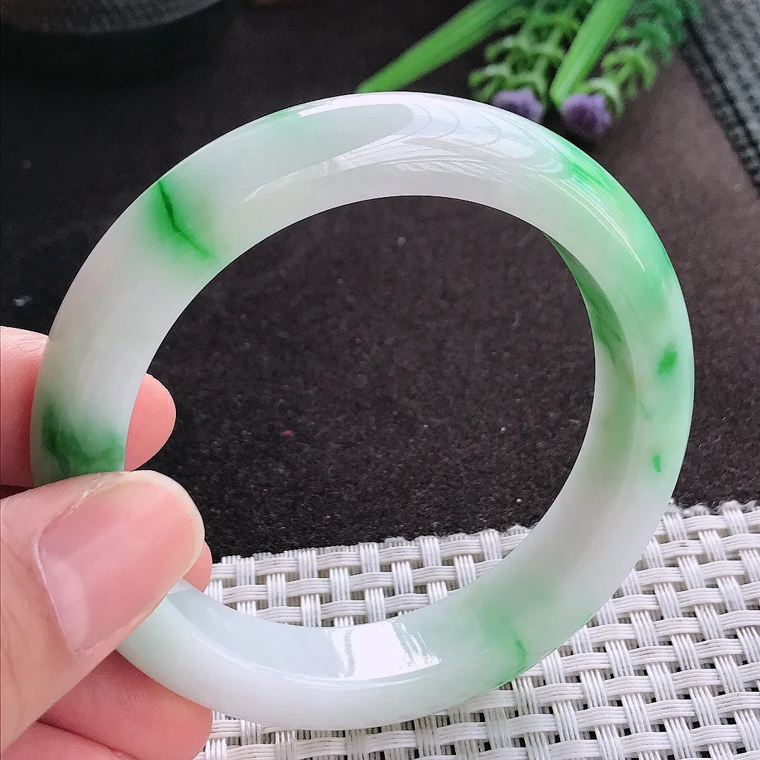 天然A货翡翠56/12.7/9.2老坑精美飘阳绿辣绿手镯宽边玉镯手环