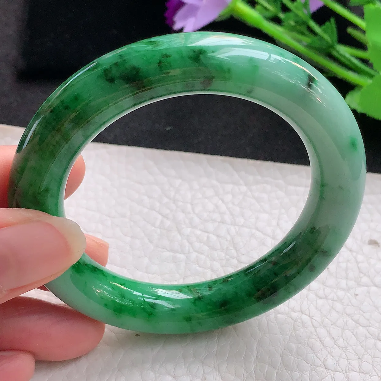 xh自然光53*12*11.3大胖镯 翡翠玉手镯辣绿圆条玉手环 美人镯