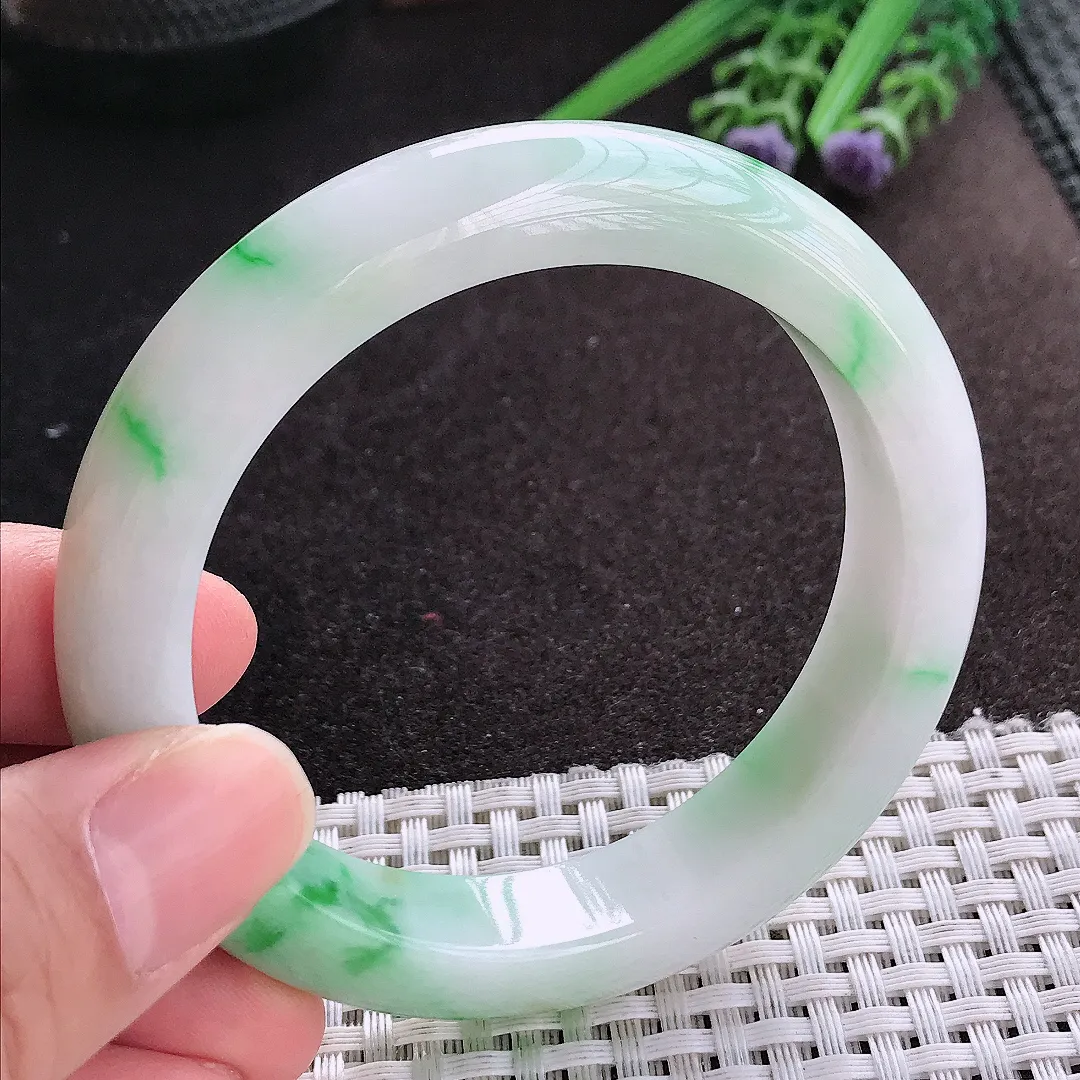 天然A货翡翠56/12.7/9.2老坑精美飘阳绿辣绿手镯宽边玉镯手环