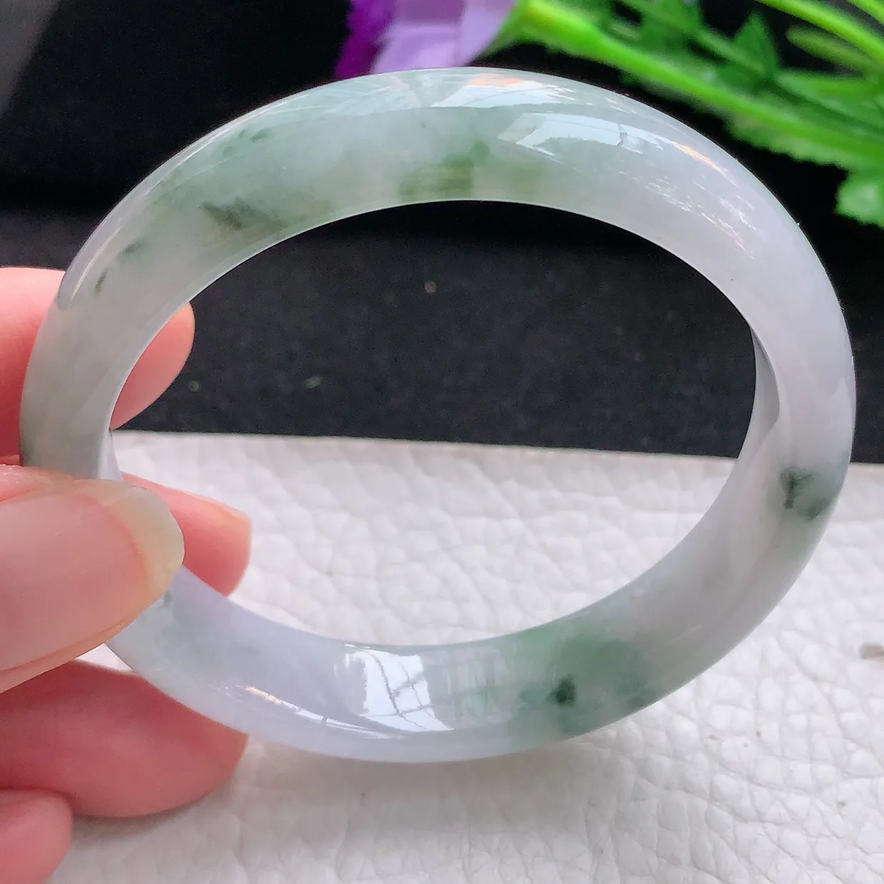 xx自然光54*12.6*6.6平安镯 翡翠A货飘花宽边玉手镯玉手环