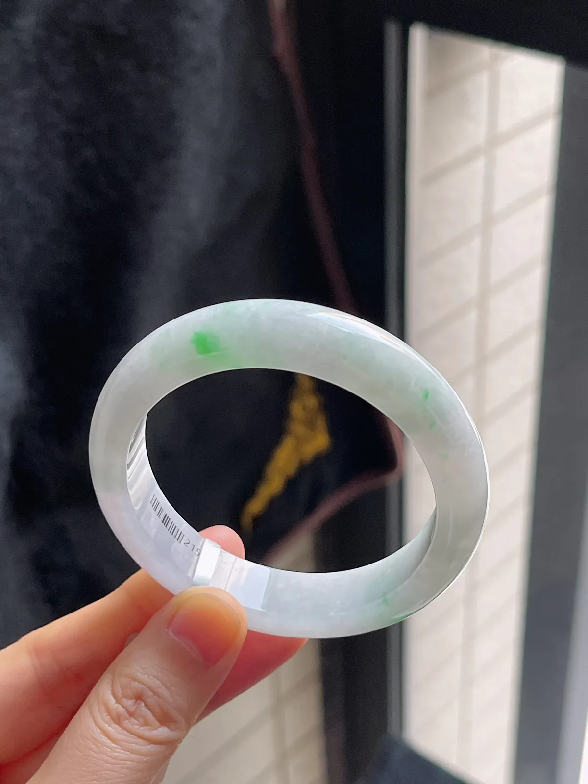 正圈51.8圈口，翡翠糯化种飘绿手镯