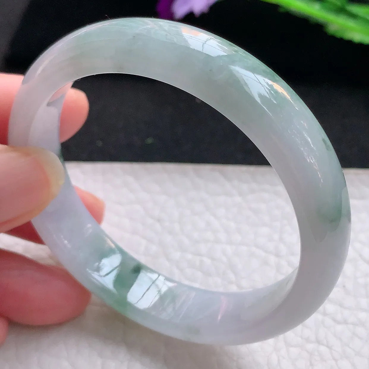 xx自然光54*12.6*6.6平安镯 翡翠A货飘花宽边玉手镯玉手环