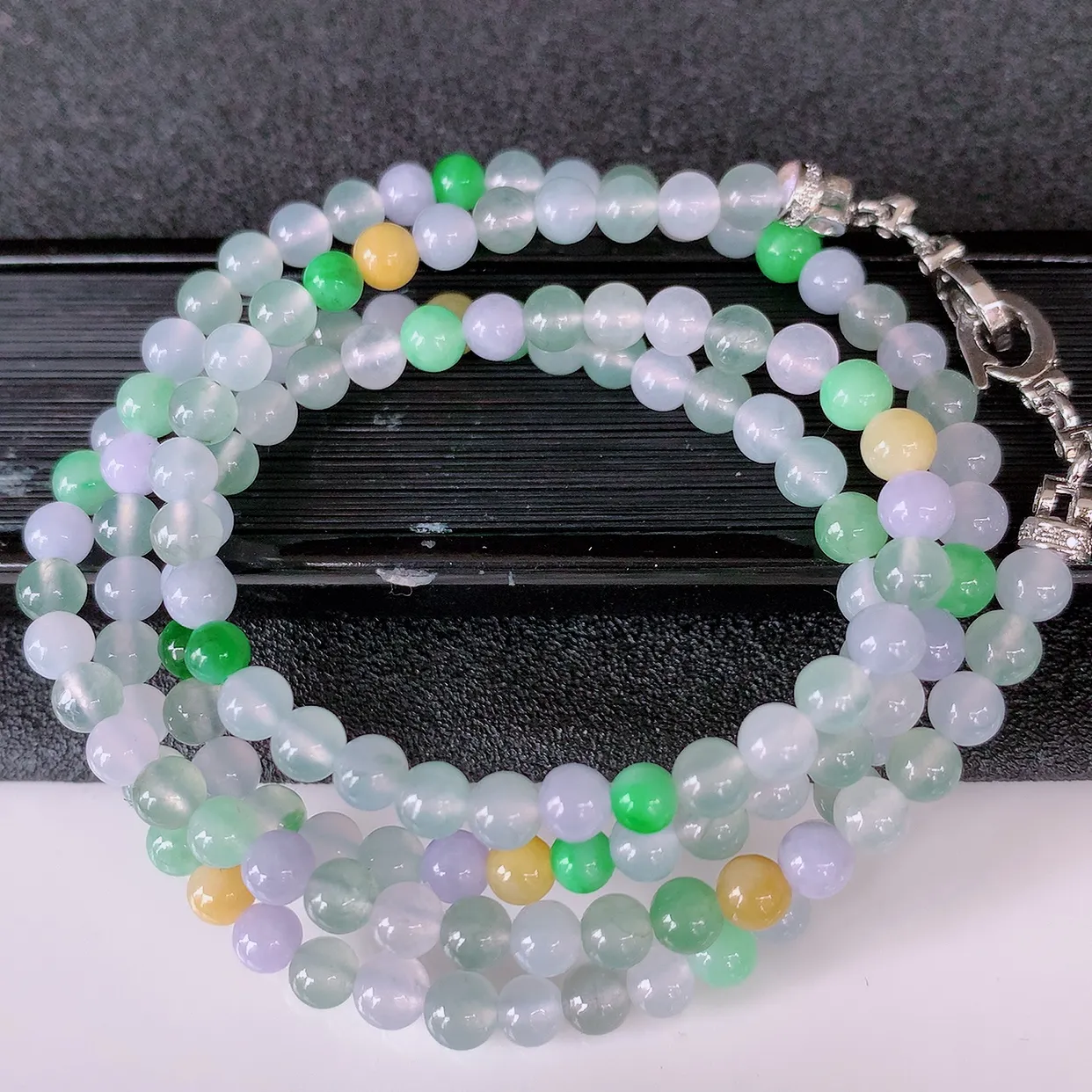 自然光实拍，冰种多宝翡翠项链，多彩翡翠珠链，颜色丰富，料子细腻，高档大气，自戴送礼佳品！#191取一