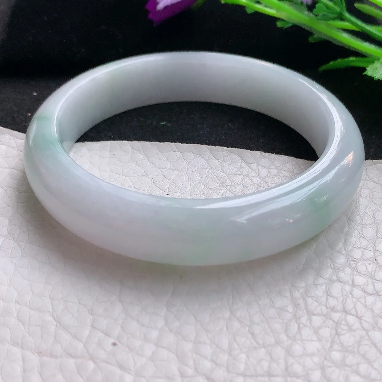 ee自然光59*13.8*8.2平安镯 缅甸翡翠A货飘花宽边玉手镯玉手环