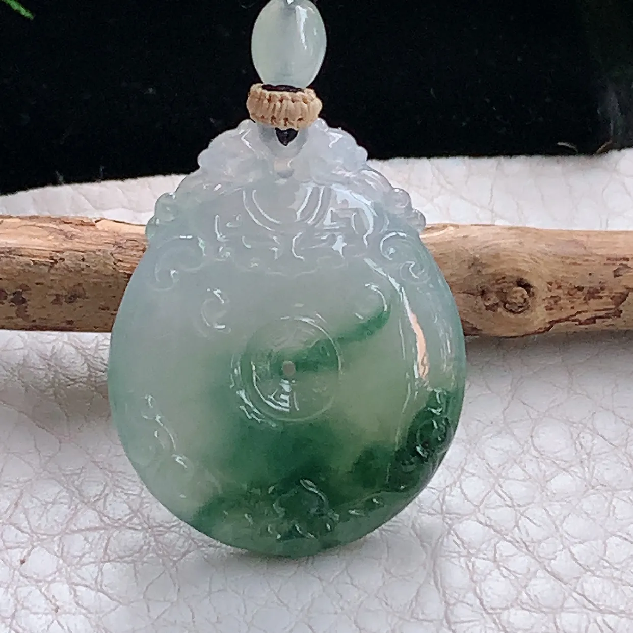 yl实拍31.8*27*5缅甸天然翡翠精雕冰飘花有求必应 玉扣玉吊坠 玉挂件