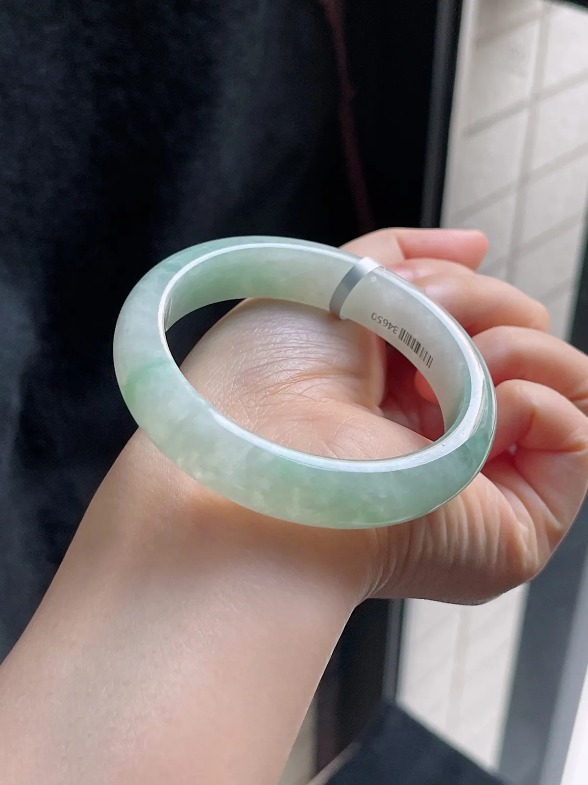 正圈55.7圈口，翡翠糯化种飘花手镯