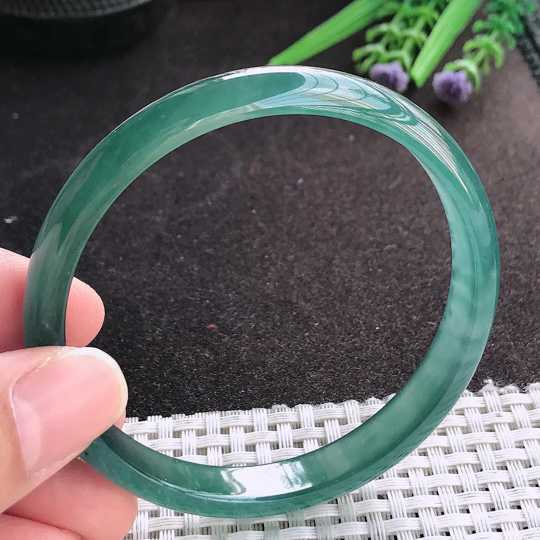 天然A货翡翠61/10/5.8老坑冰纯起胶满色蓝韵手镯宽边玉镯手环