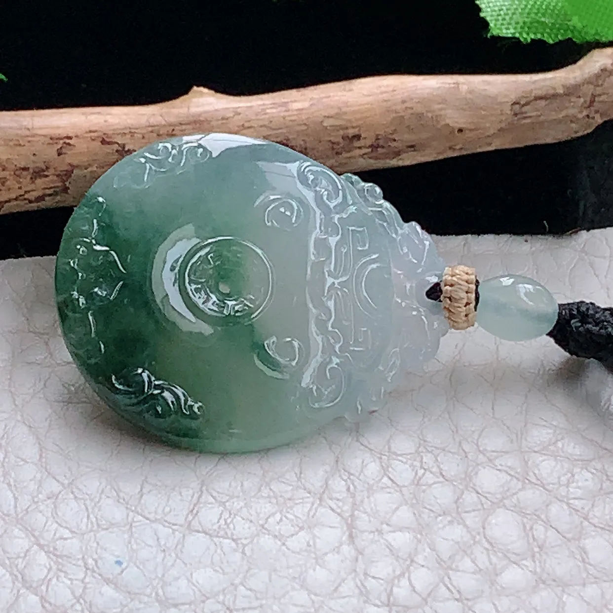 yl实拍31.8*27*5缅甸天然翡翠精雕冰飘花有求必应 玉扣玉吊坠 玉挂件