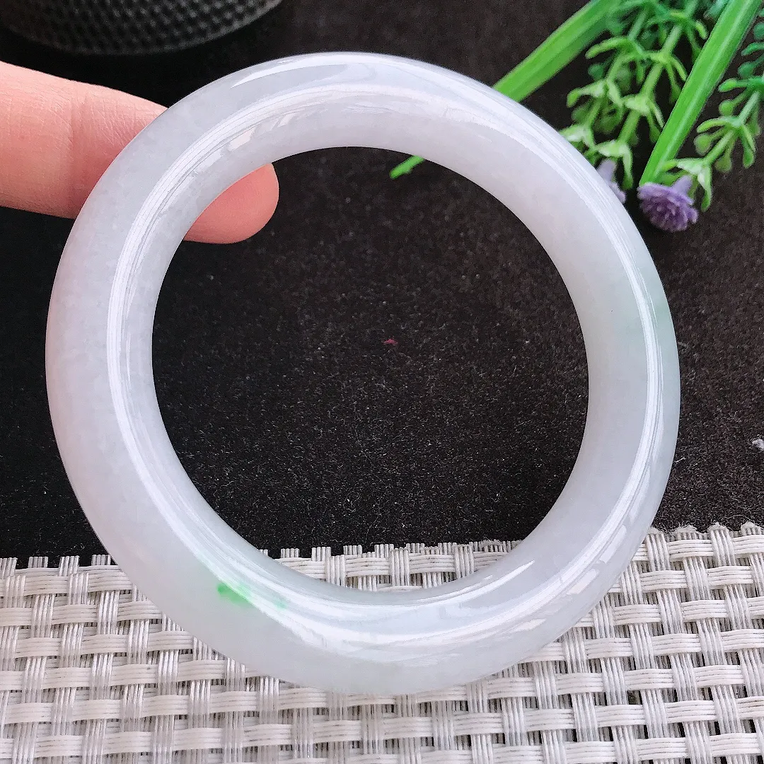 天然A货翡翠56/11.3/11.5老坑冰胶水灵白底飘绿圆条手镯翡翠玉镯手环