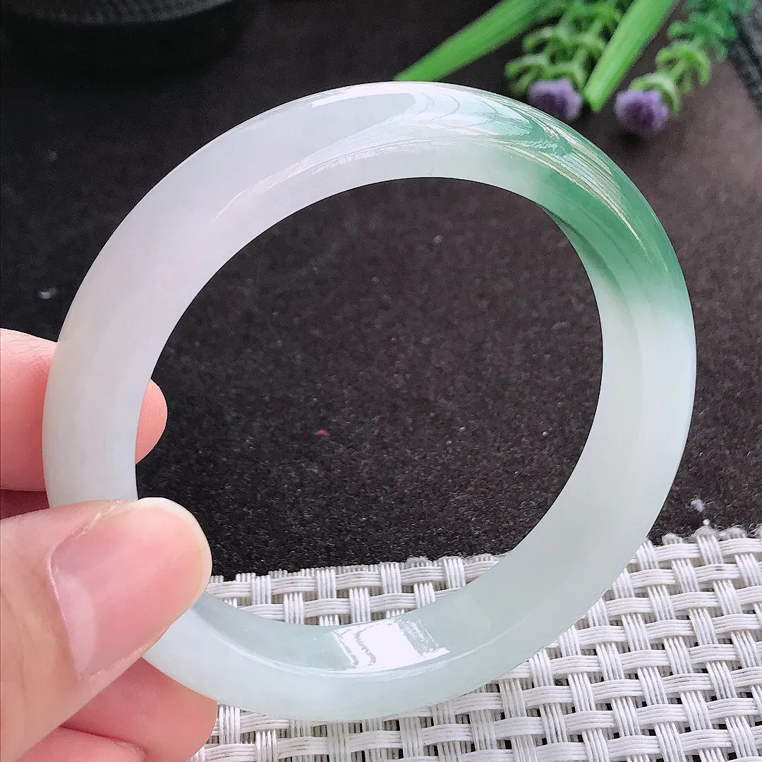 天然A货翡翠56/11.5/8.5老坑冰润起胶半山半水油绿手镯宽边玉镯手环