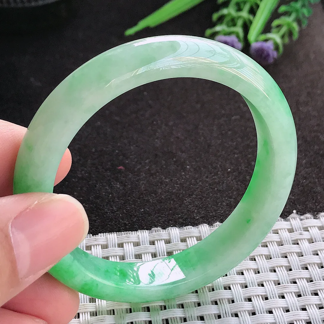 天然A货翡翠51/11.3/7.5老坑精美冰润阳绿手镯小圈口宽边玉镯手环