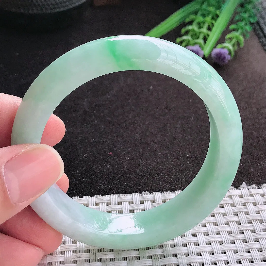 天然A货翡翠55/13.7/8.9老坑精美满色飘绿手镯宽边玉镯手环