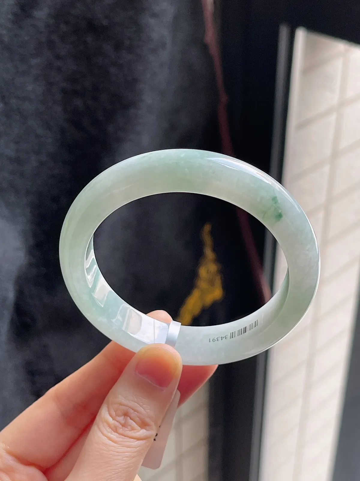 正圈56.3圈口，翡翠冰糯种飘花手镯