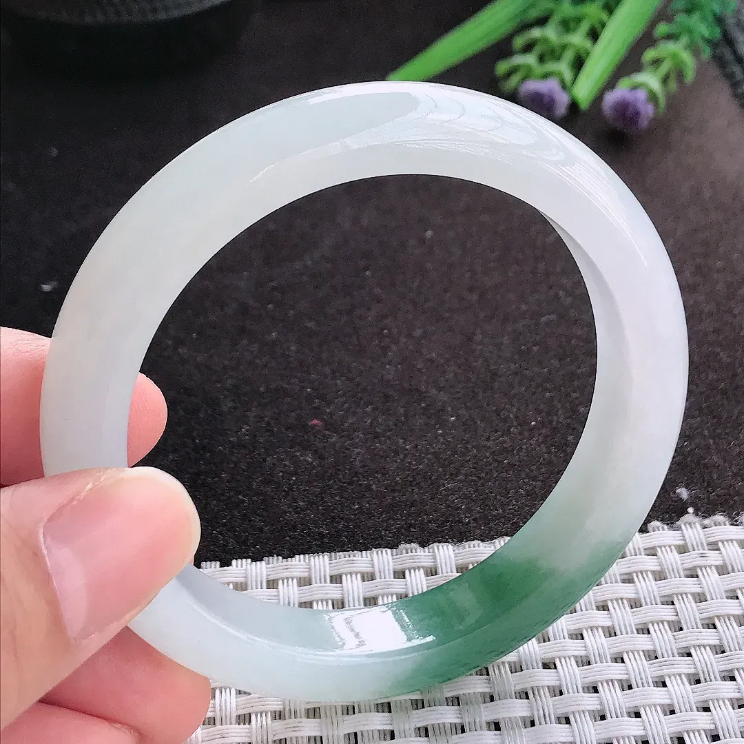 天然A货翡翠56/11.5/8.5老坑冰润起胶半山半水油绿手镯宽边玉镯手环