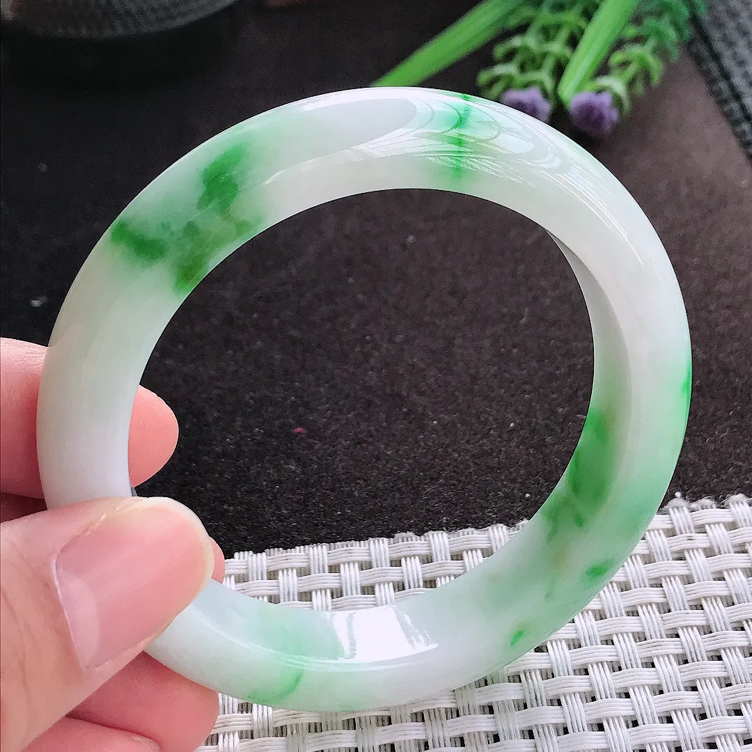 天然A货翡翠56/12.7/9.2老坑精美飘阳绿辣绿手镯宽边玉镯手环