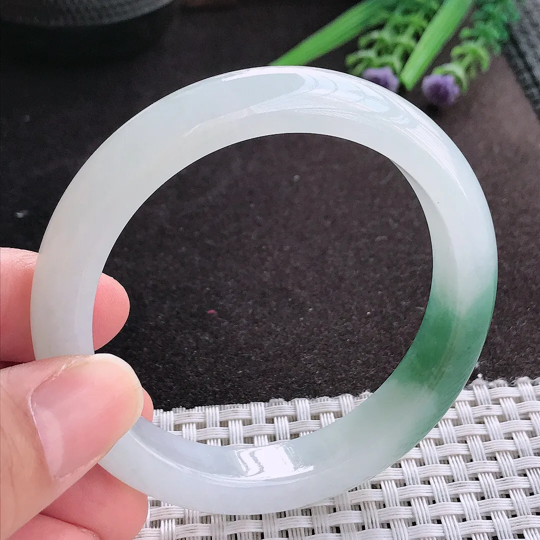 天然A货翡翠56/11.5/8.5老坑冰润起胶半山半水油绿手镯宽边玉镯手环