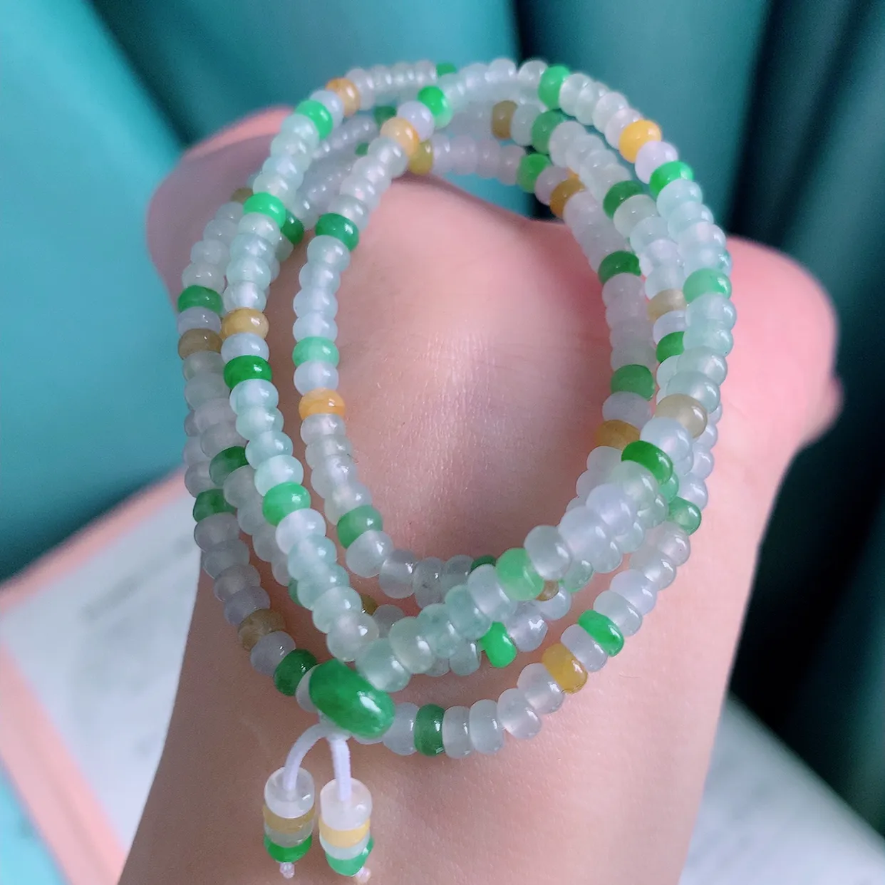 自然光实拍，冰种多宝翡翠项链，多彩翡翠珠链， 颜色丰富，料子细腻，高档大气，自戴送礼佳品！#001.1取一尺寸4mm