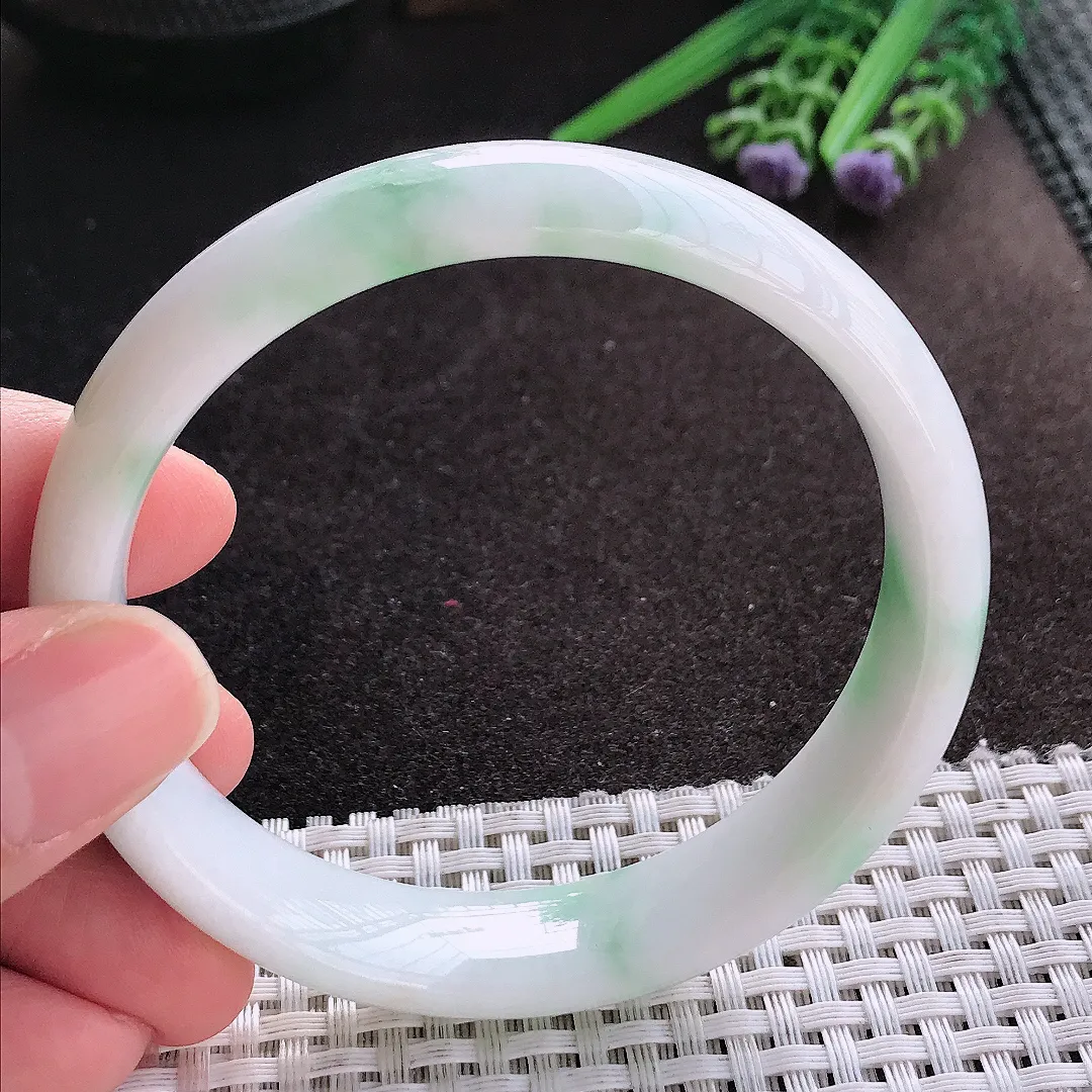 天然A货翡翠60/14.4/7.5老坑秀气温润飘绿宽边手镯翡翠玉镯手环