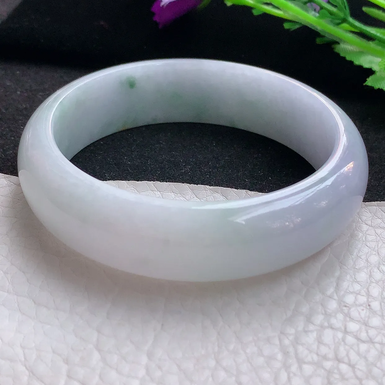 nr自然光59.5*16.8*8轮胎镯 缅甸翡翠A货玉手镯春带彩宽边玉手环