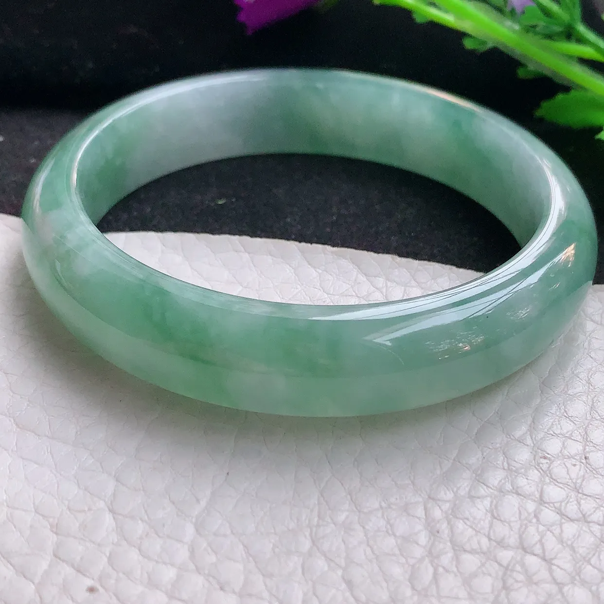 xh自然光58*13*7.7平安镯 翡翠玉手镯冰油宽边玉手环 美人镯