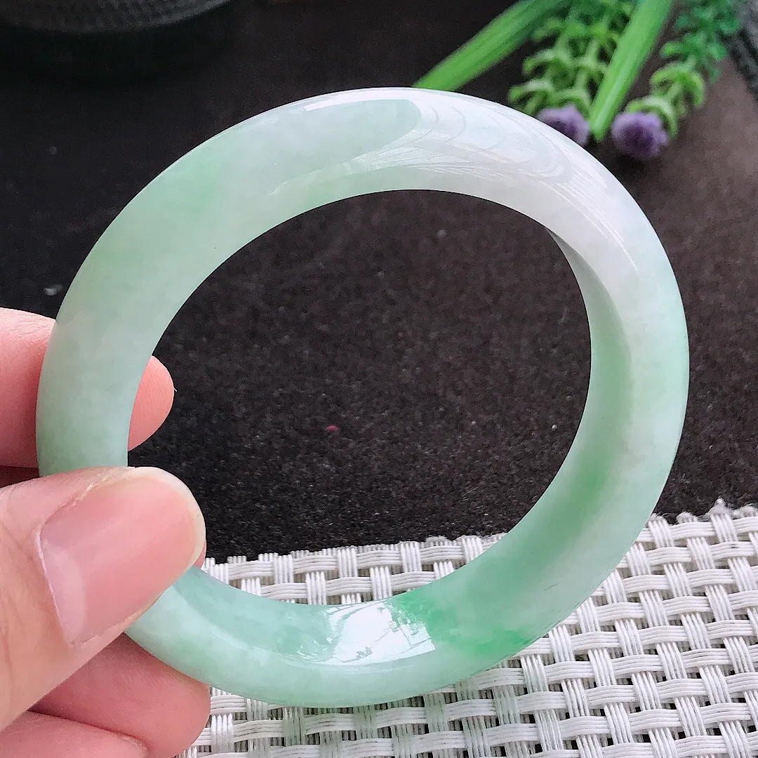 天然A货翡翠55/13.7/8.9老坑精美满色飘绿手镯宽边玉镯手环