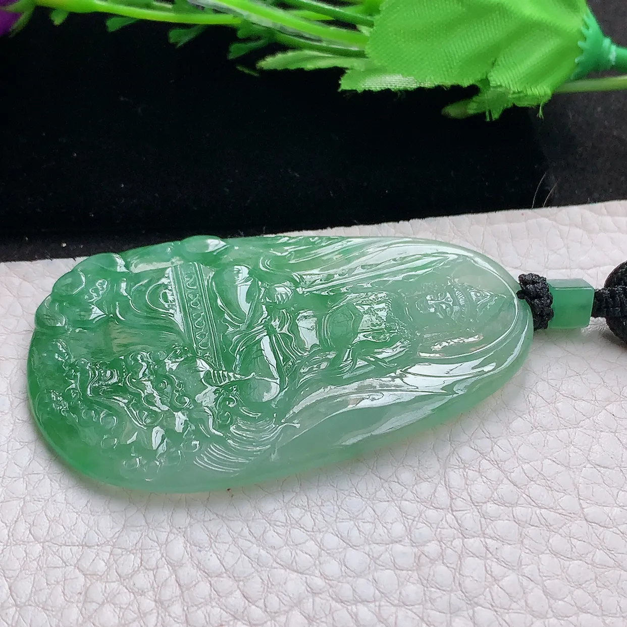 yl实拍72*46.5*5.3缅甸天然翡翠精雕冰飘绿文殊菩萨玉吊坠 生肖守护神玉挂件